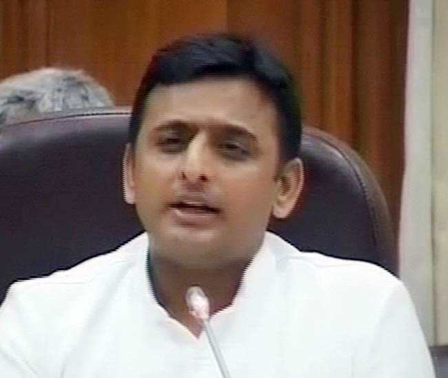 01 जून 2012: तस्‍वीरों में दिनभर की बड़ी खबरें | पढ़ें