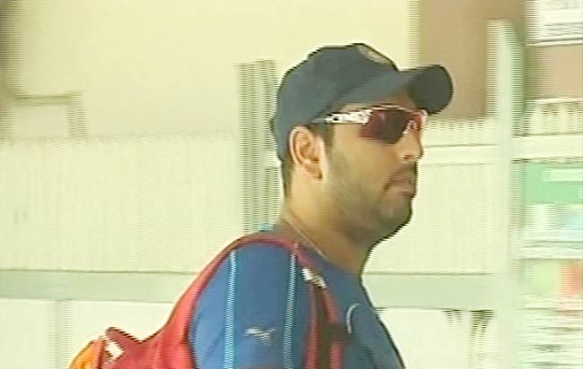 25 जून 2012: तस्वीरों में दिनभर की अहम खबरें | पढ़ें