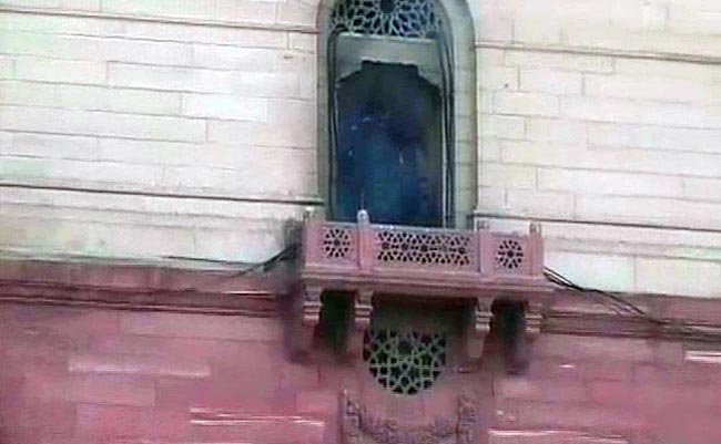 नार्थ ब्‍लॉक में गृह मंत्रालय के दफ्तर में लगी आग