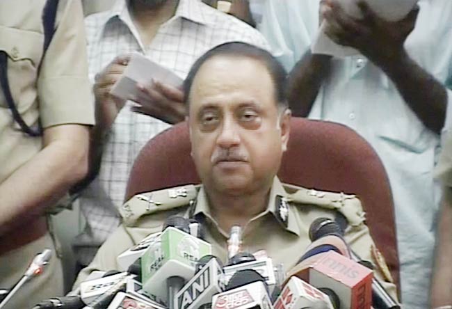 30 जून 2012: तस्‍वीरों में दिनभर की अहम खबरें | पढ़ें