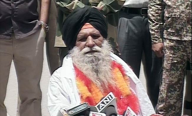 28 जून 2012: तस्‍वीरों में दिनभर की अहम खबरें | पढ़ें