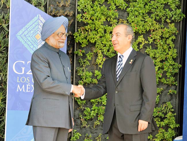 जी-20 शिखर सम्मेलन में प्रधानमंत्री मनमोहन सिंह