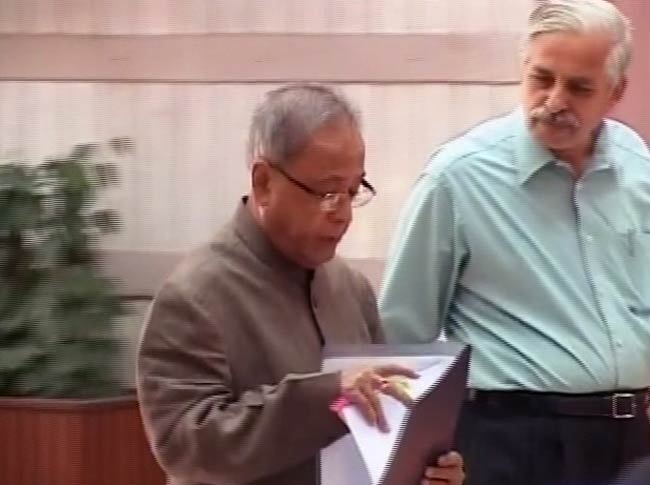 प्रणब मुखर्जी के बाद कौन बनेगा वित्त मंत्री?