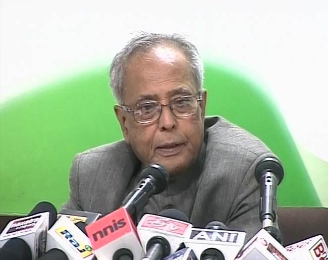 04 जून 2012: तस्‍वीरों में दिनभर की बड़ी खबरें | पढ़ें