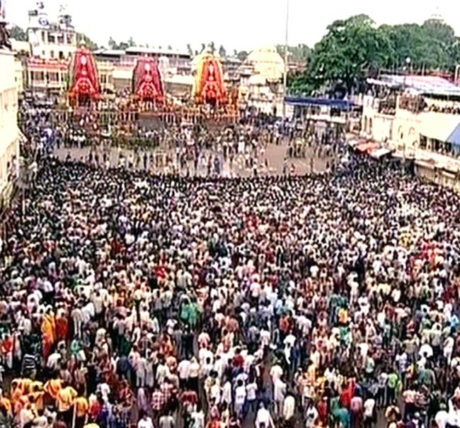 जगन्नाथ रथयात्रा पर उमड़ा श्रद्धालुओं का सैलाब