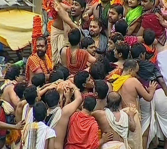 जगन्नाथ रथयात्रा पर उमड़ा श्रद्धालुओं का सैलाब