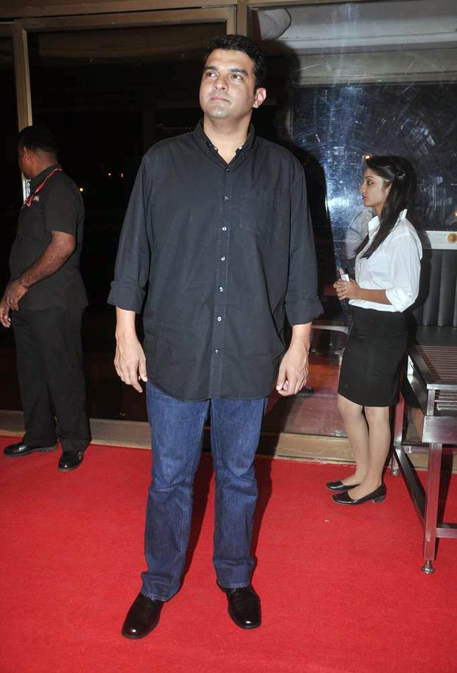 'राउडी राठौर' की सक्सेस पार्टी  | अनदेखी सोनाक्षी