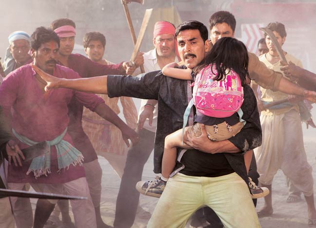 दक्षिण की फिल्मों के रीमेक से बॉलीवुड मालामाल