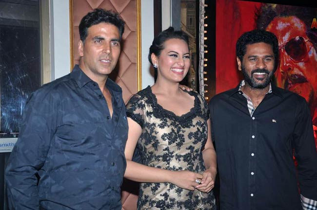 'राउडी राठौर' की सक्सेस पार्टी  | अनदेखी सोनाक्षी