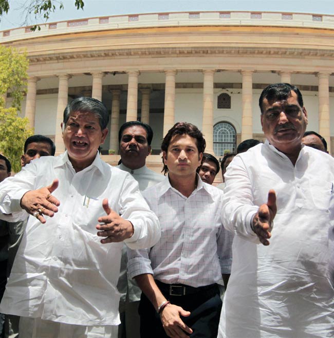 सांसद बने सचिन | सचिन के शतकों की कहानी