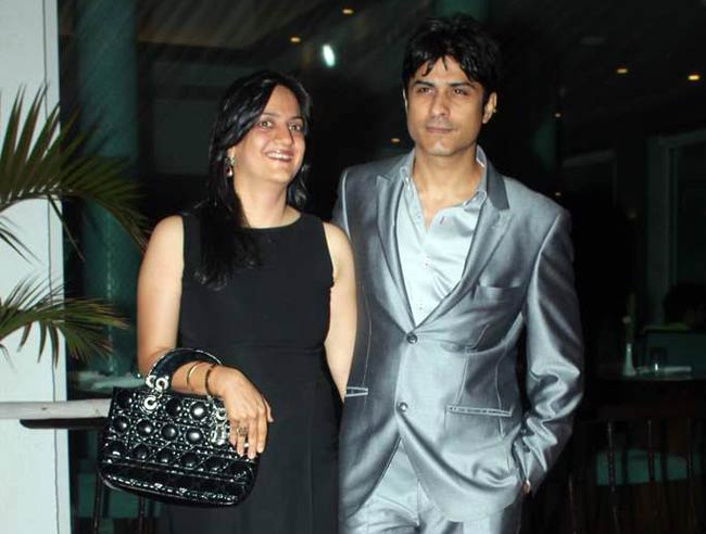 'फरारी की सवारी' की सक्सेस पार्टी | प्रीमियर पर सितारे