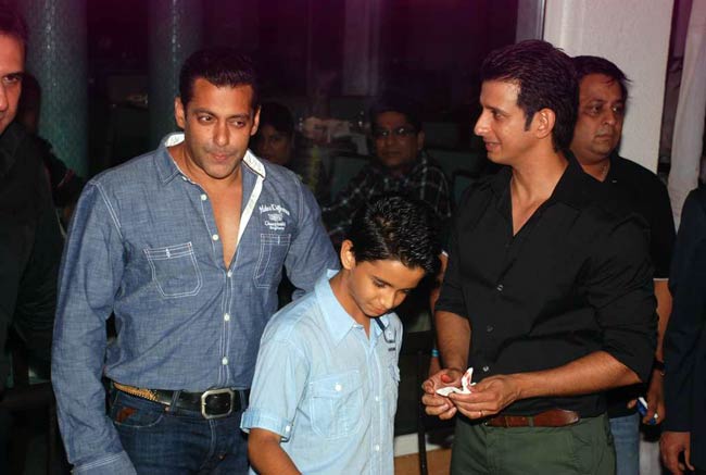 बीते सप्‍ताह मनोरंजन की दुनिया की प्रमुख हलचल | हॉट पूनम पांडे