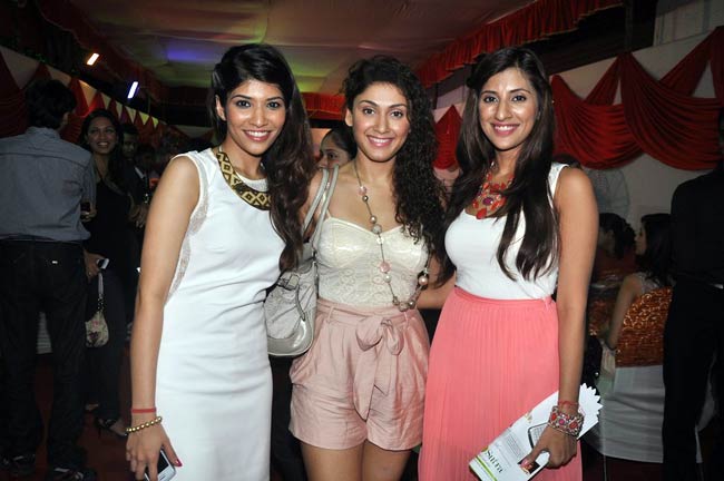 स्लिम सूत्र लांच के मौके की रंगीनियां...  | बॉलीवुड परियां