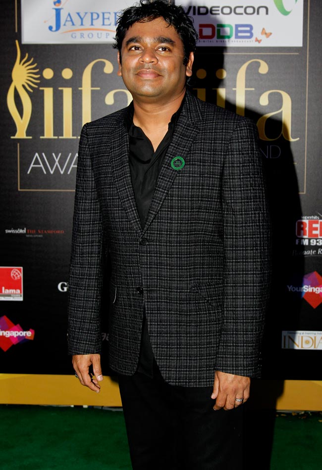 सितारों के नाम IIFA 2012 की शाम  | बॉलीवुड परियां