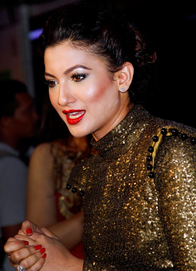 सितारों के नाम IIFA 2012 की शाम  | बॉलीवुड परियां