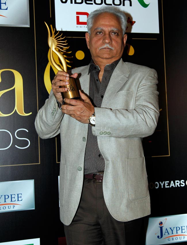 सितारों के नाम IIFA 2012 की शाम  | बॉलीवुड परियां