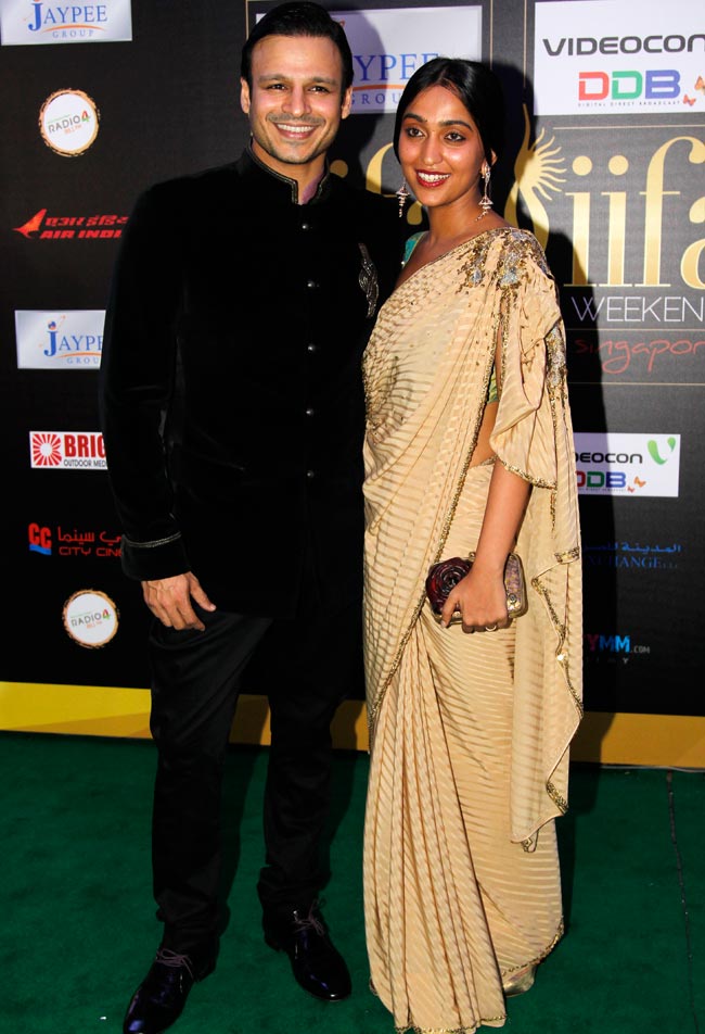 सितारों के नाम IIFA 2012 की शाम  | बॉलीवुड परियां