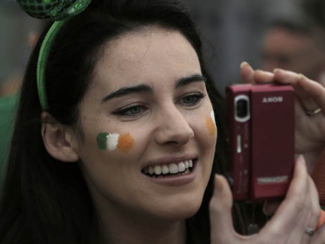 जनाब...दीवानगी इसे कहते हैं | सुंदरियों का जादू