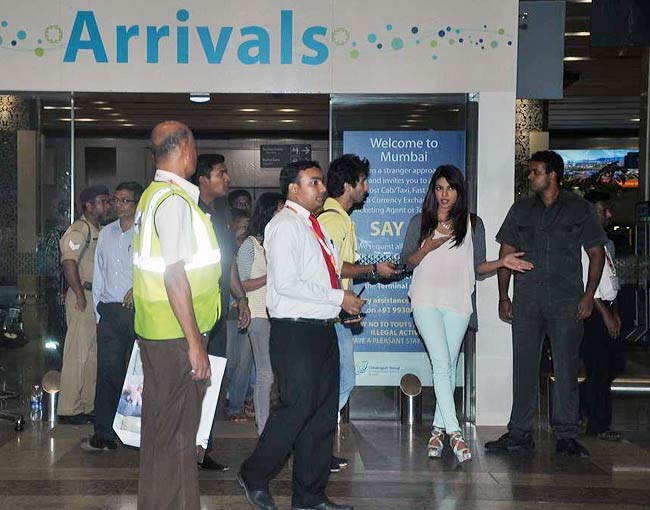 बीते सप्‍ताह मनोरंजन की दुनिया की प्रमुख हलचल | हॉट पूनम पांडे