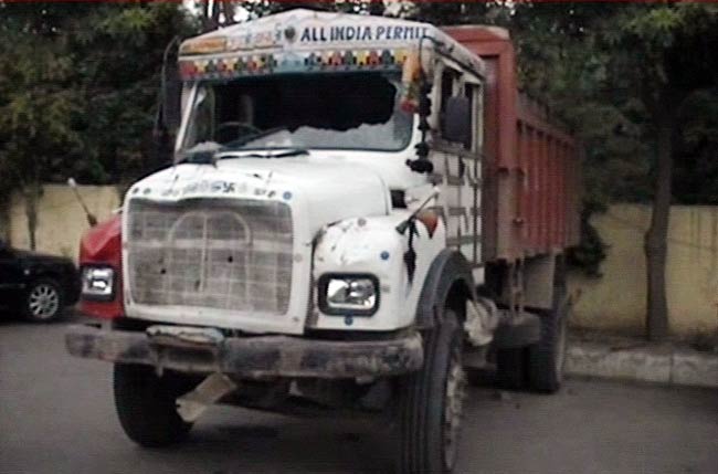 11 जून 2012: तस्‍वीरों में दिनभर की बड़ी खबरें | पढ़ें