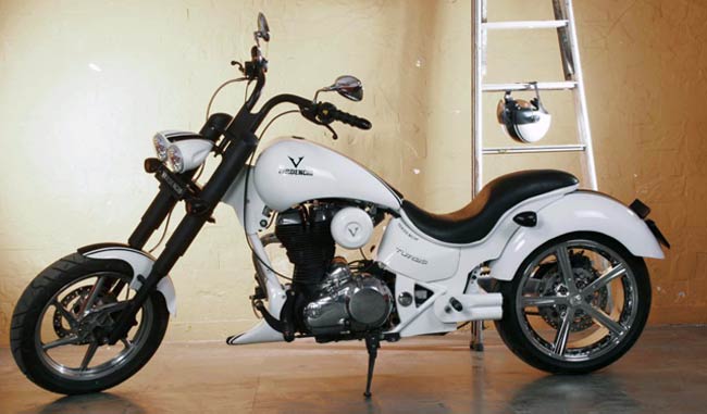 वर्डेंची की कस्टमाइज़ बाइक्स ने मचायी धूम