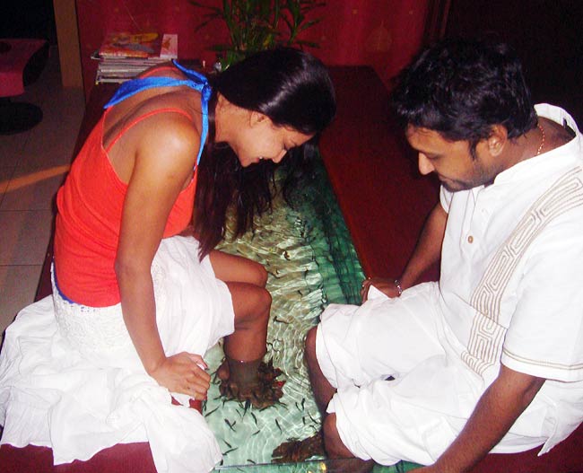 वीना-हेमंत मधुकर के बीच बढ़ती नज़दीकियां |  विवादित फोटो