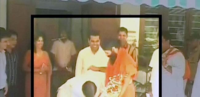 नितिन गडकरी से मिले बाबा रामदेव