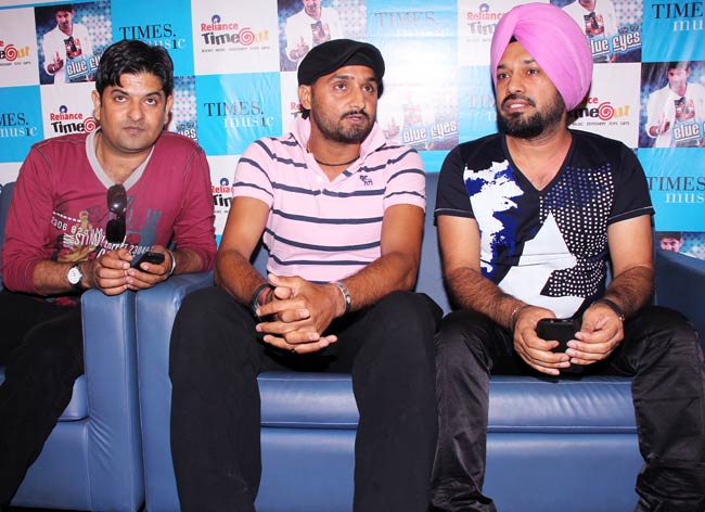 टीम इंडिया के 'टर्बनेटर' को 100वें टेस्ट की बधाई | सचिन पर विशेष