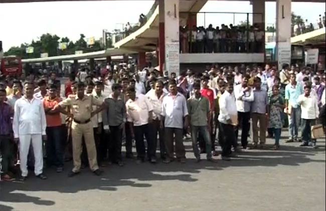 ‘डर्टी पिक्चर’ के कन्नड़ रीमेक में वीना मलिक |  विवादित फोटो