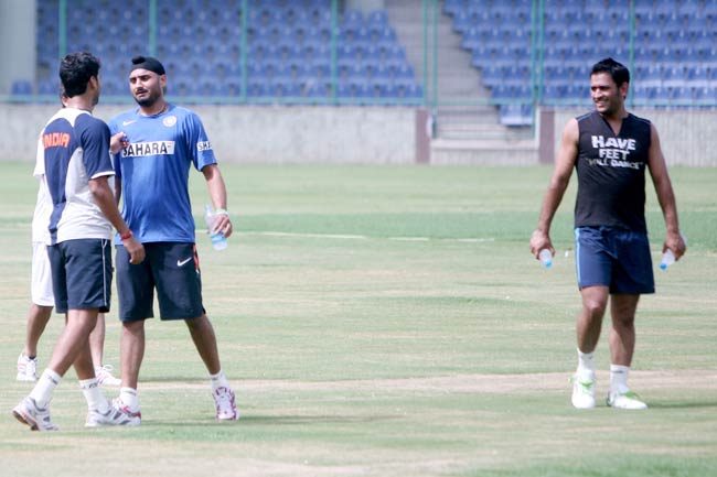 टीम इंडिया के 'टर्बनेटर' को 100वें टेस्ट की बधाई | सचिन पर विशेष