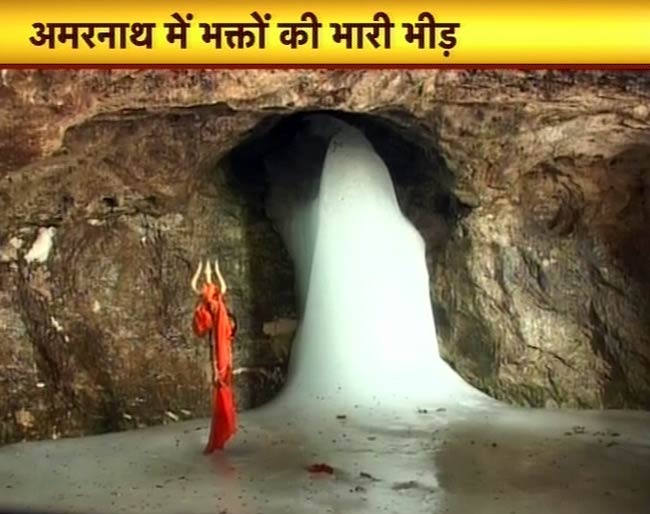 03 जुलाई, 2012: तस्‍वीरों में दिनभर की अहम खबरें | पढ़ें