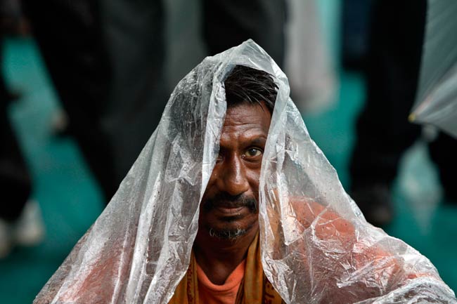 अन्‍ना हुए सख्‍त, पीएम से भी नहीं बात करेंगे | अनशन जारी