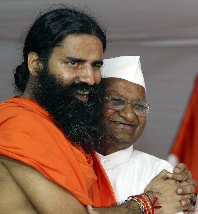 27 जुलाई 2012: तस्वीरों में दिनभर की अहम खबरें | पढ़ें