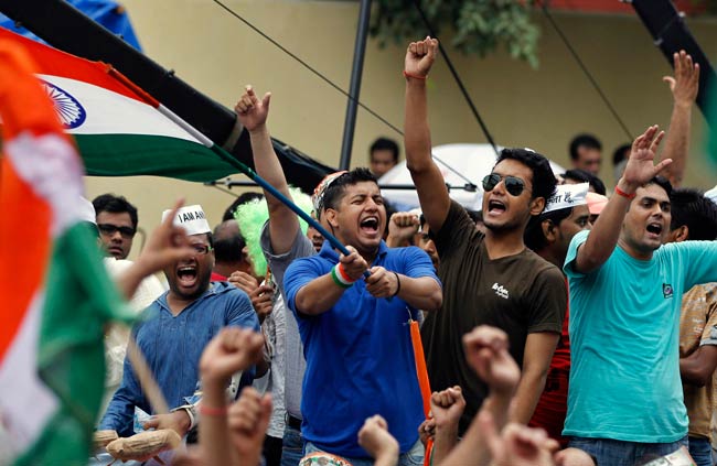 अनशन पर अन्‍ना, आंदोलनकारियों में जोश | फोटो: 4th Day