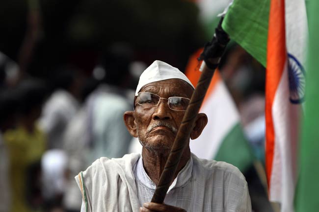 अनशन के तीसरे दिन की तस्‍वीरें | दूसरे दिन की तस्‍वीरें