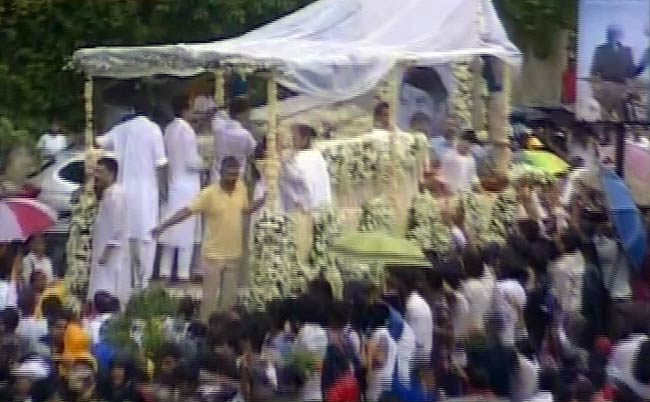 राजेश खन्ना का अंतिम सफर | अनदेखी तस्वीरें