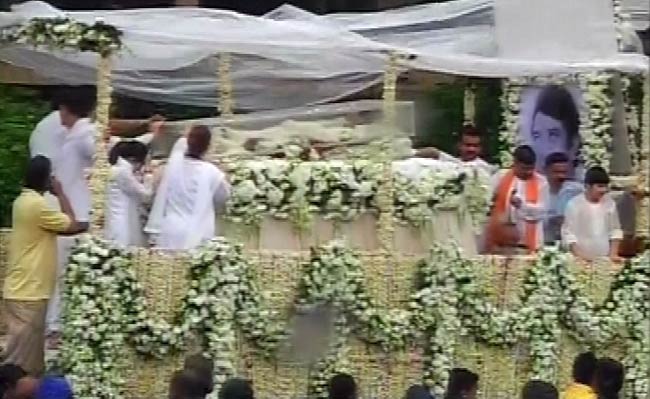 राजेश खन्ना का अंतिम सफर | अनदेखी तस्वीरें