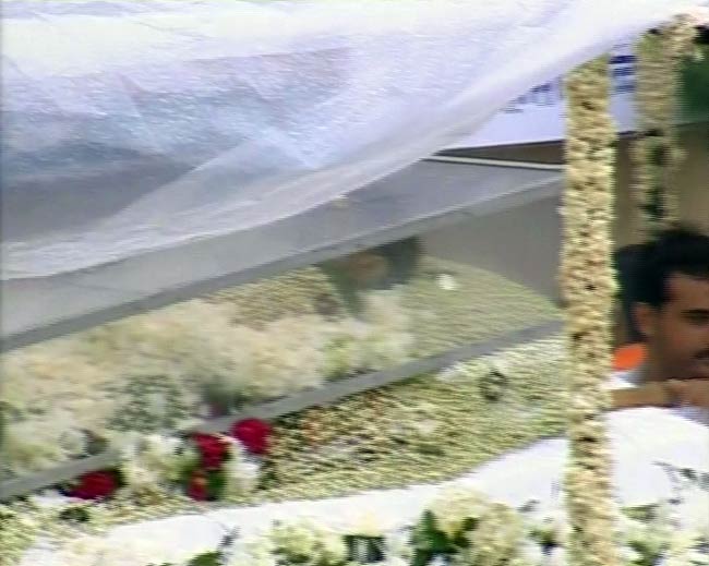 राजेश खन्ना का अंतिम सफर | अनदेखी तस्वीरें