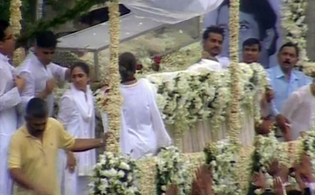 राजेश खन्ना का अंतिम सफर | अनदेखी तस्वीरें