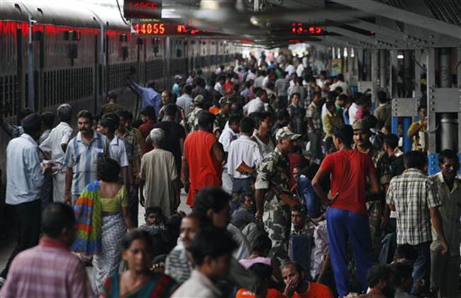 असम में जातीय हिंसा में लाखों हुए बेघर