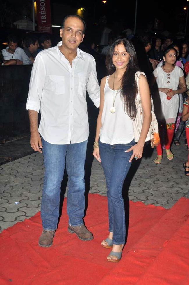 'बोल बच्‍चन' के बोल सुनने पहुंचा बॉलीवुड | देखें बोल बच्‍चन