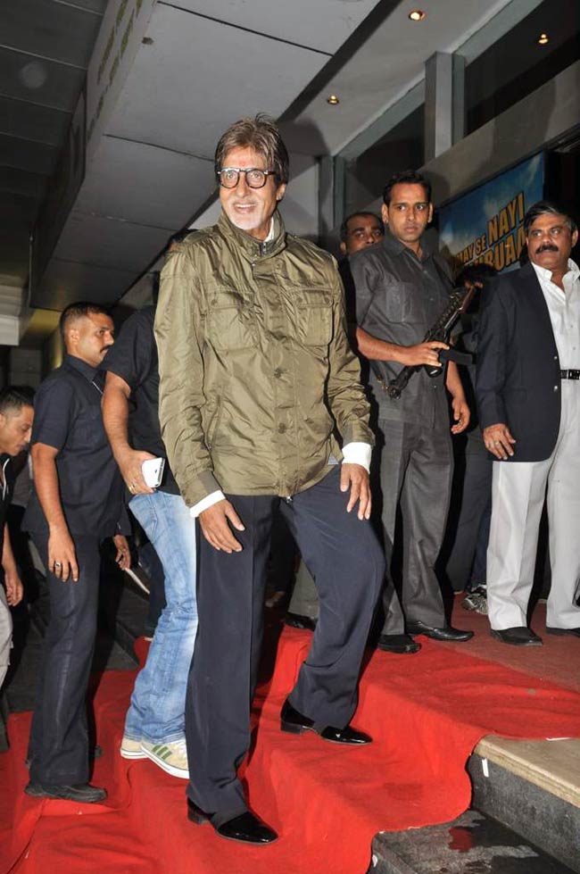 'बोल बच्‍चन' के बोल सुनने पहुंचा बॉलीवुड | देखें बोल बच्‍चन