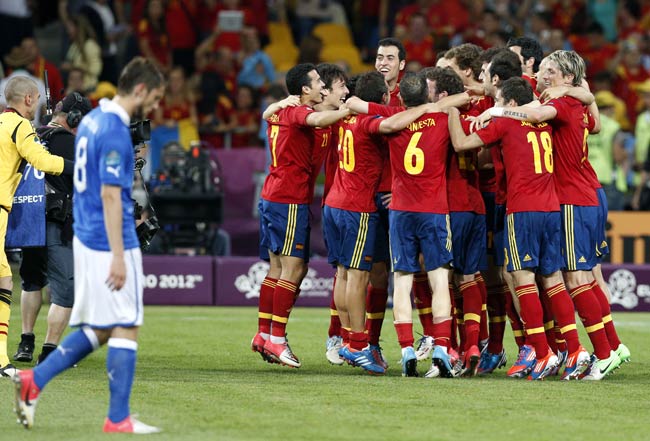 यूरो 2012: तस्वीरों में देखें कैसे चैंपियन बना स्पेन | खेल के दीवाने