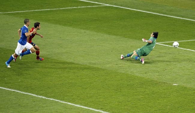 यूरो 2012: तस्वीरों में देखें कैसे चैंपियन बना स्पेन | खेल के दीवाने