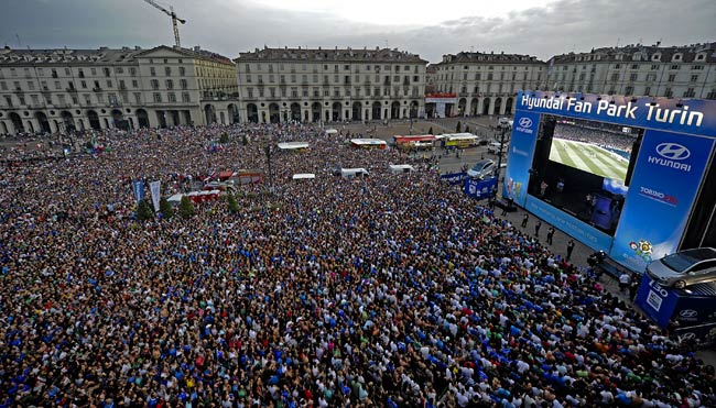 यूरो 2012: तस्वीरों में देखें कैसे चैंपियन बना स्पेन | खेल के दीवाने