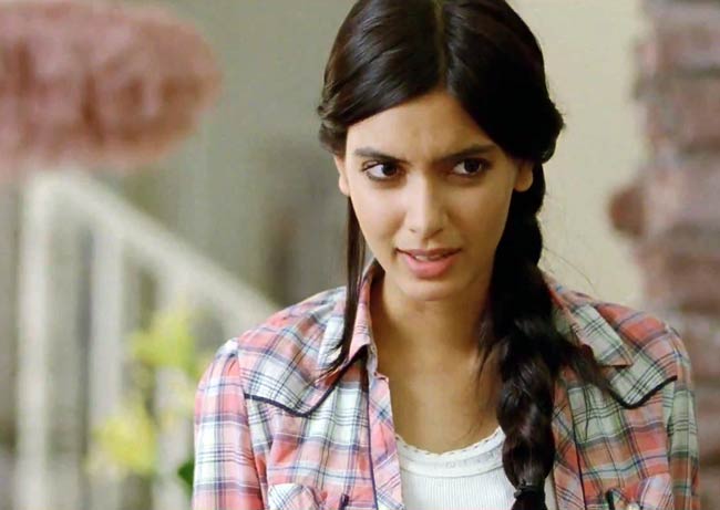 सैफ-दीपिका की 'कॉकटेल' का फर्स्ट लुक  | प्रमोशन पर जुटे सितारे