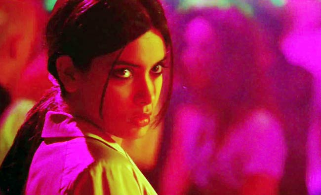 सैफ-दीपिका की 'कॉकटेल' का फर्स्ट लुक  | प्रमोशन पर जुटे सितारे