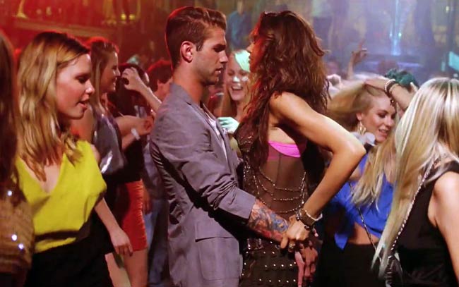 सैफ-दीपिका की 'कॉकटेल' का फर्स्ट लुक  | प्रमोशन पर जुटे सितारे