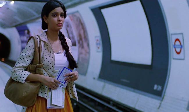 सैफ-दीपिका की 'कॉकटेल' का फर्स्ट लुक  | प्रमोशन पर जुटे सितारे