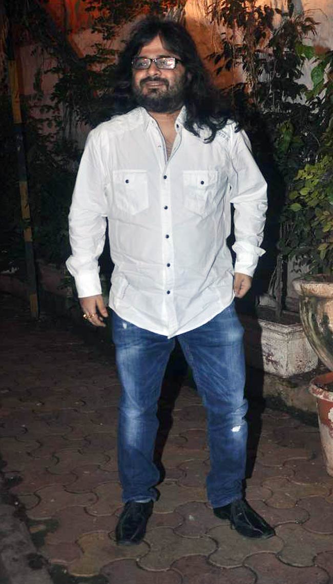 हिट रहा 'कॉकटेल' फार्मूला, पार्टी में झूमे सितारे | फर्स्‍ट लुक